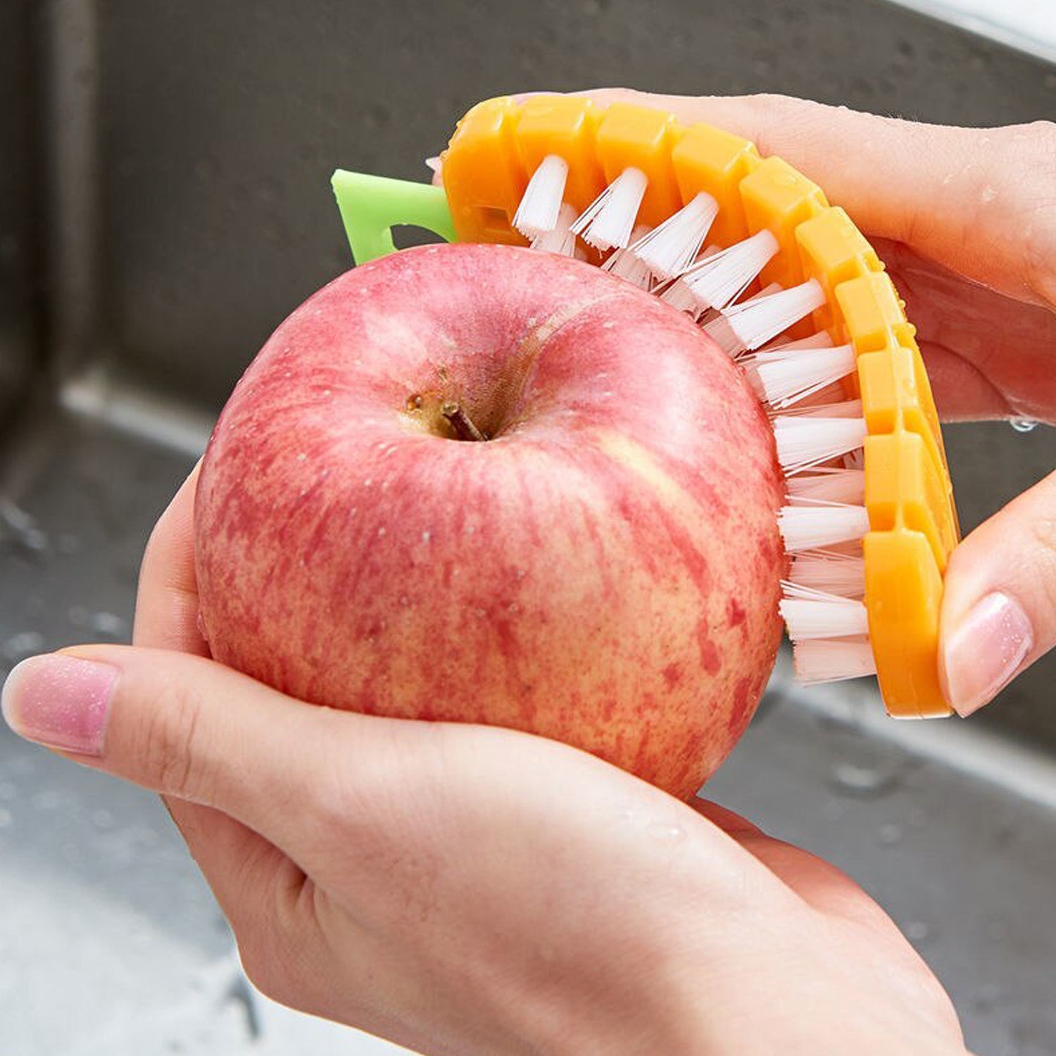 2950 Vegetable Scrubbing Brush, Vegetable Scrubber Non‑Toxic Fruit Brush Carrot Shape Vegetable Brush for Potato for Vegetable DeoDap 2950 Vegetable Scrubbing Brush, Vegetable Scrubber Non‑Toxic Fruit Brush Carrot Shape Vegetable Brush for Potato for Vegetable DeoDap
